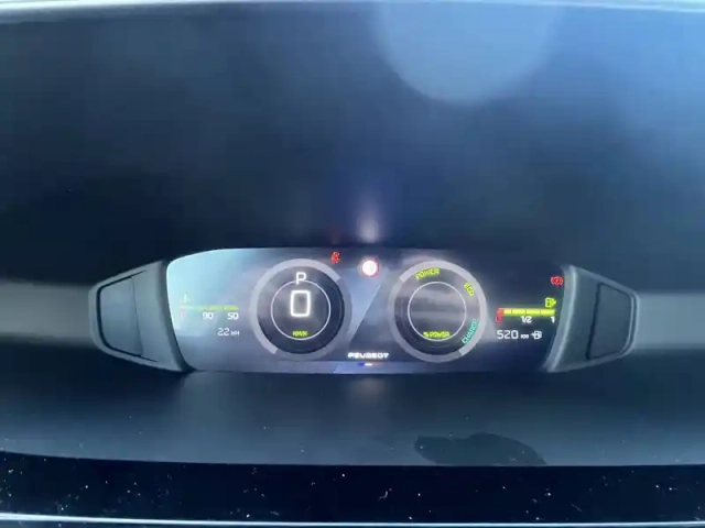 Peugeot 308 sw hybrid 145 e-dcs6 — photo 14