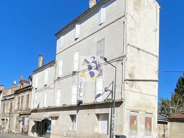 Immeubles centre ville Angouleme