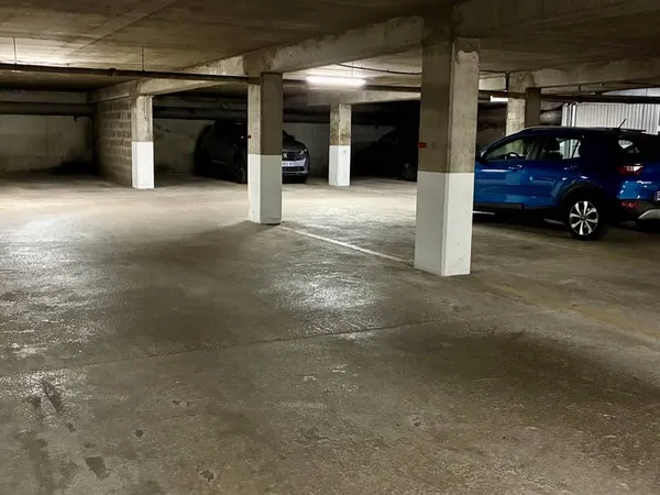 Parking 10 m²