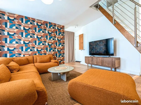 Grand duplex meublé-94m2 au sol-Troyes centre-Parking privé