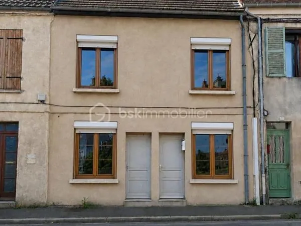 ? IMMEUBLE DE RAPPORT  IDÉAL INVESTISSEUR  NANTEUIL-LE-HAUDOUIN (60)