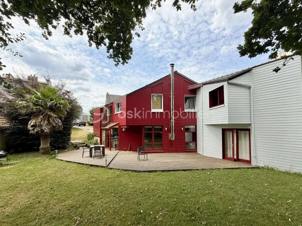 Maison 8 pièces 176 m²