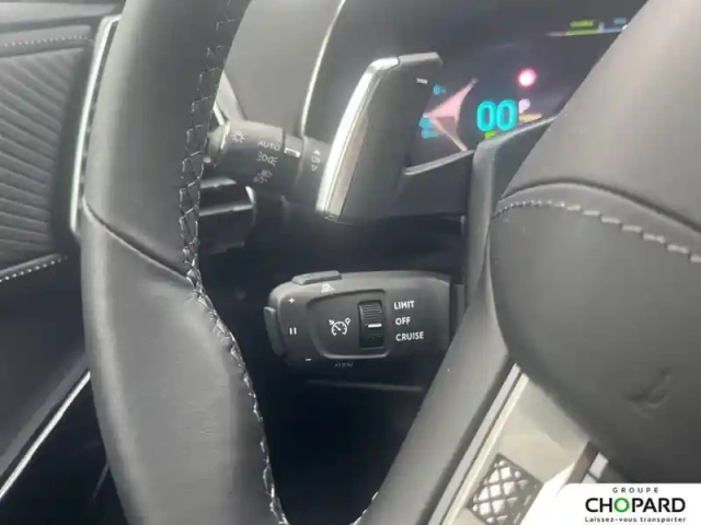 Ds Ds 7 hybride rechargeable e-tense 300 eat8 4x4 — photo 16
