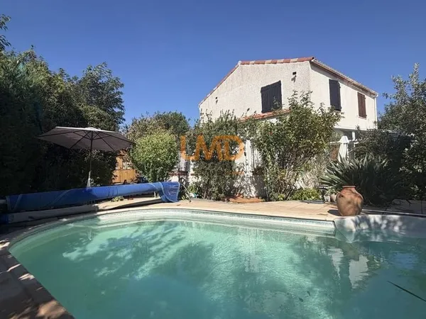 Villa 4 Faces T5 134 m2 avec piscine