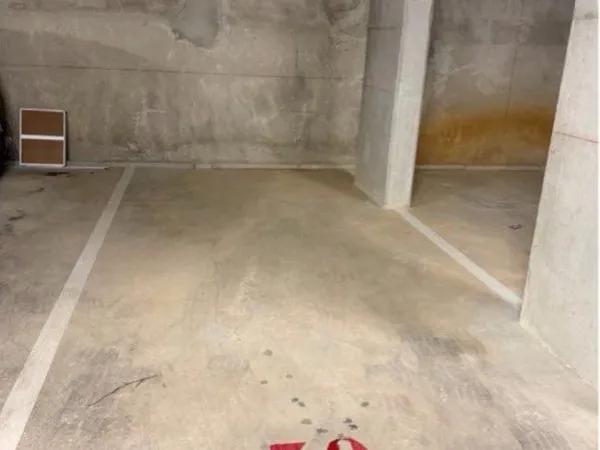 🚗 Place de parking sécurisée à louer - 70 /mois