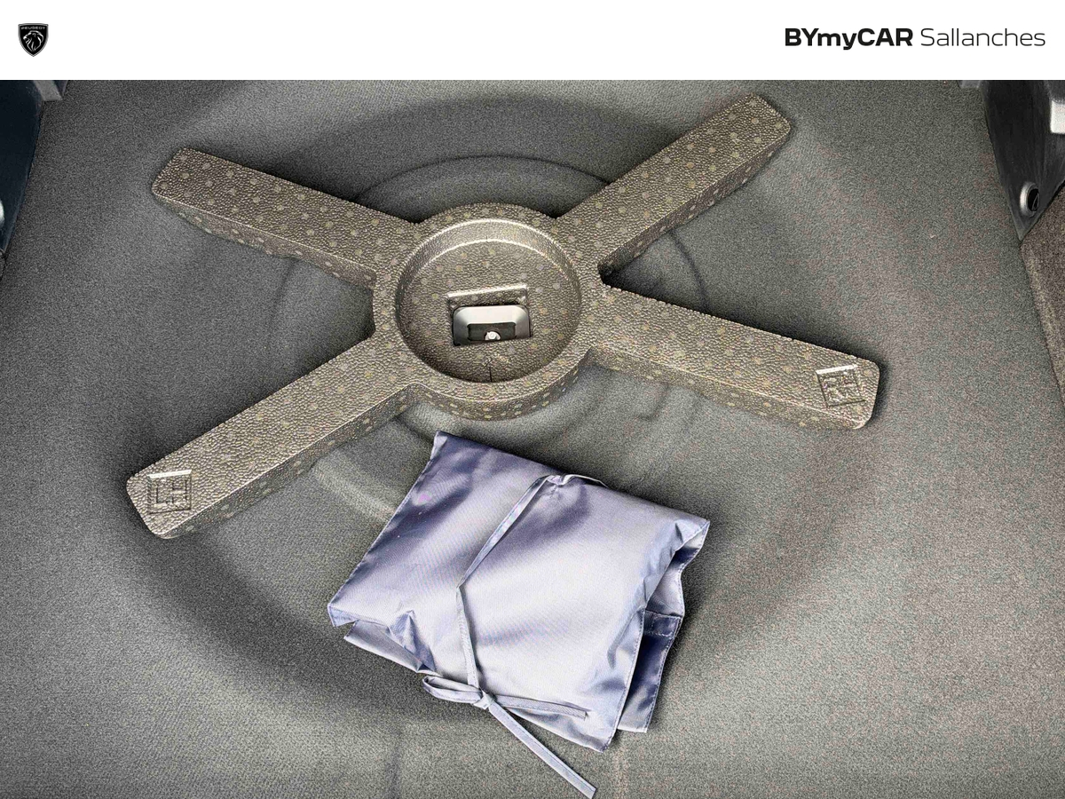 Peugeot 308 SW PureTech 130ch S&amp;S EAT8 — photo 14