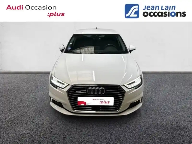 Audi A3 sportback 40 e-tron 204 s tronic 6 — photo 2