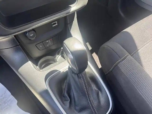 Citroën C3 puretech 110 ch eat6 max — photo 24