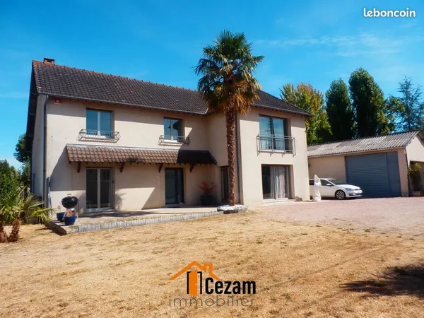 Maison 8 pièces 210 m²