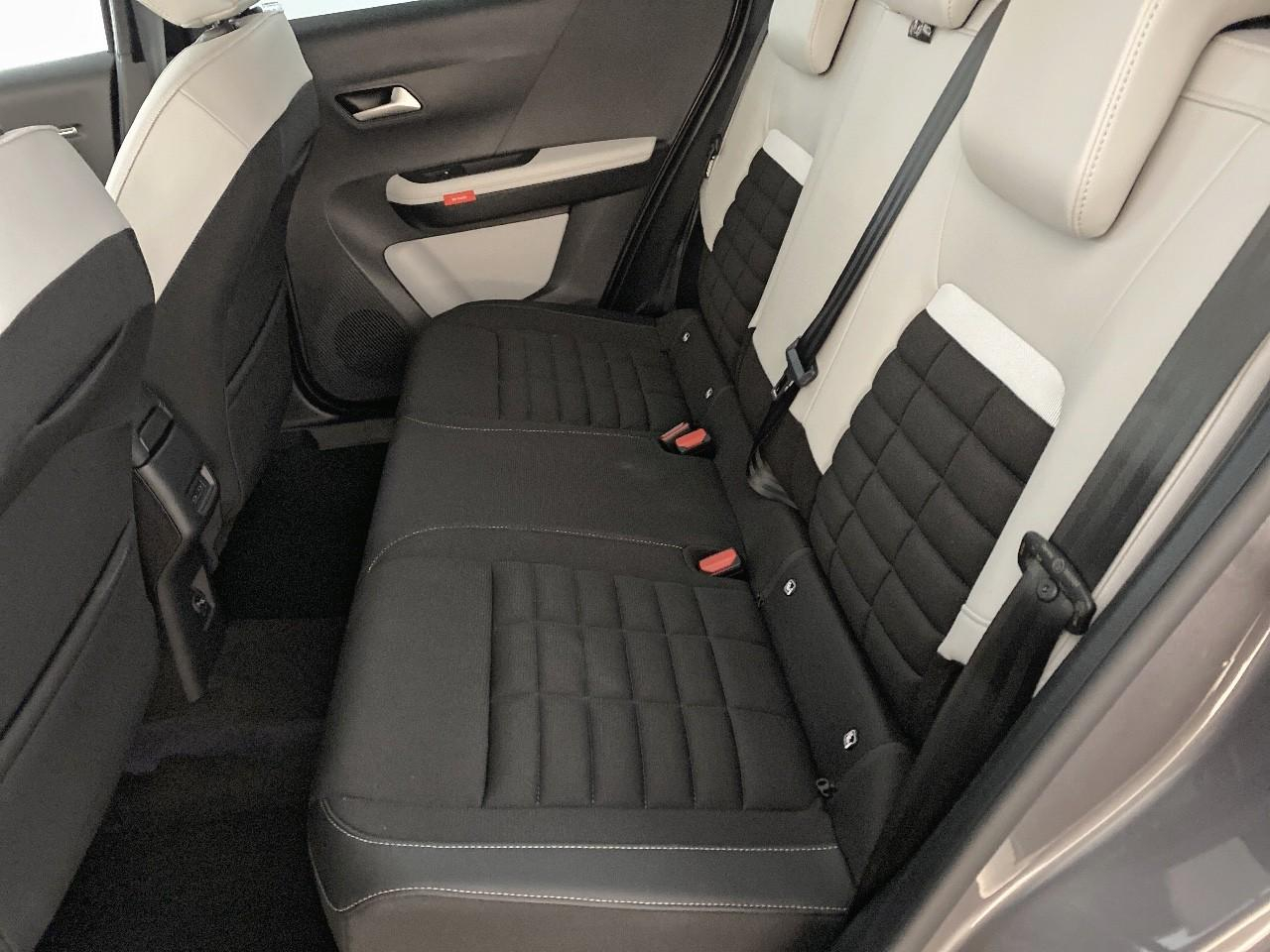 Citroën C3 Aircross hybride 145 ch aut max — photo 10