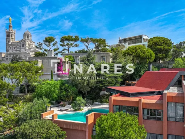 ENTRE CIEL ET MER - Propriété de 500m2 - Terrasses - Piscines -