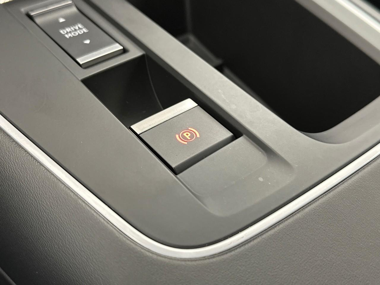 Citroën C5 Aircross hybride rechargeable 225 e-eat8 feel pack — photo 31