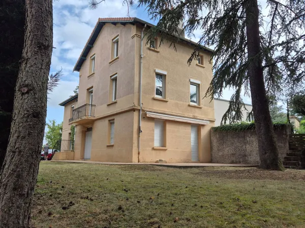 Maison 9 pièces 200 m²