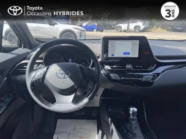 Toyota C-Hr 122h distinctive 2wd e-cvt my22 — photo 11