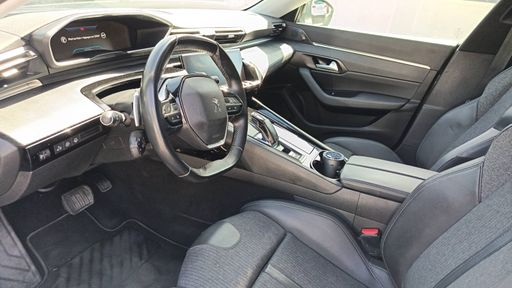 Peugeot 508 1.5 BlueHDi 130 EAT8 - Allure – 2021 – 142335 km – Diesel – Boîte Automatique — photo 14