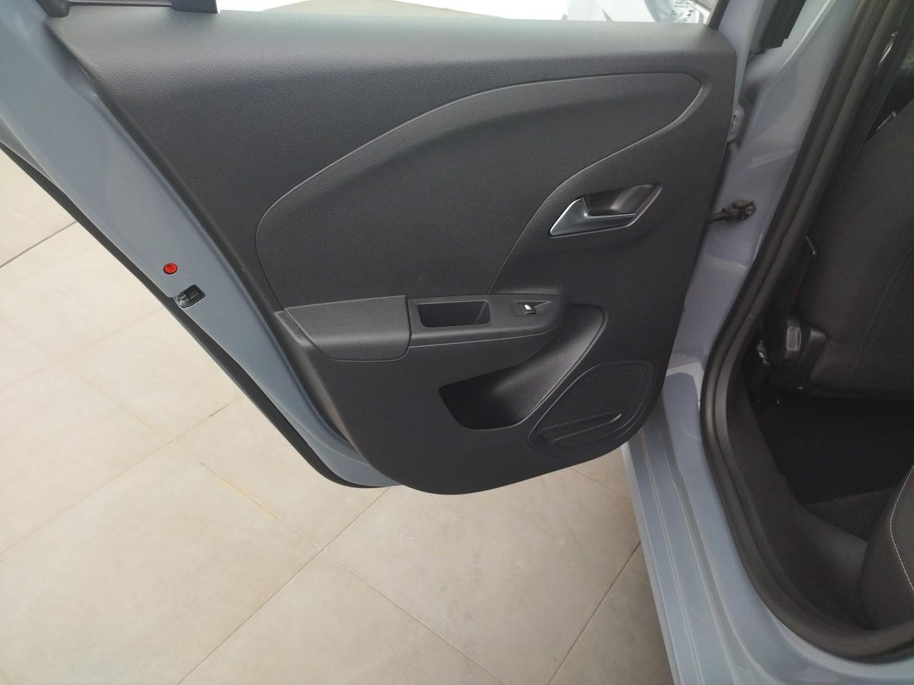 Opel Corsa 1.2 turbo 100 ch bvm6 — photo 24