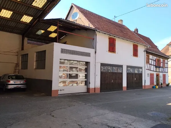 Loue 3 box assemblés avec portes séparées - Lembach 67
