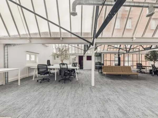 Bureaux 581 m²