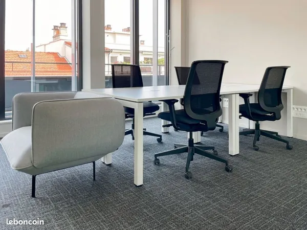 Bureau privé à louer pour 5 personnes à Lyon, Brotteaux