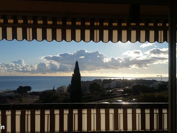 Appartement 2 pièces 52.5 m² terrasse 16m² plus parking 2ème étage