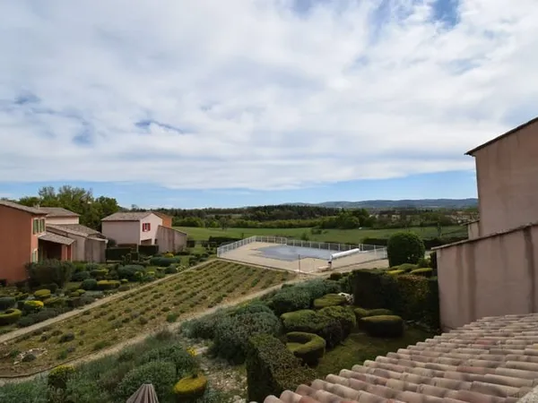 T3 meublé avec terrasse, vue et piscine Résidence sécurisé