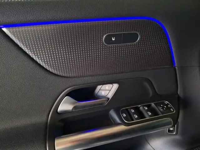Mercedes Gla 200 d progressive line — photo 45