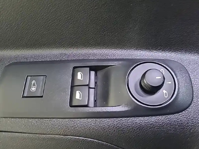 Peugeot Partner fourgon m 650 kg bluehdi 100 s&amp;s bvm6 — photo 42