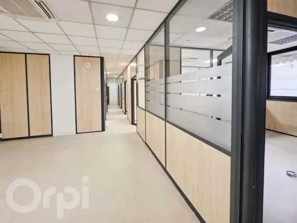 Bureaux 134 m²