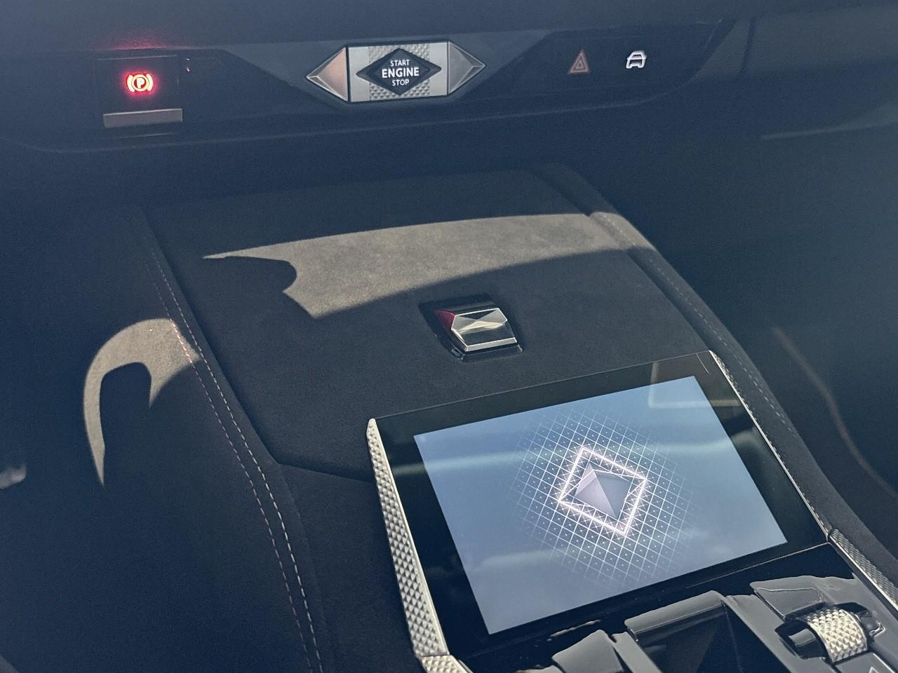 Ds Ds 4 essence 130ch performance line + automatique — photo 25