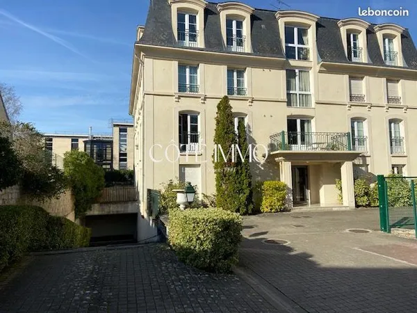 Studio 1 pièce 32 m²