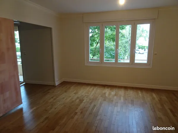 Quartier MONTCHAPET - appartement F3 - 69 M2 avec GARAGE