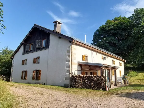 Ferme 10 pièces 237 m²