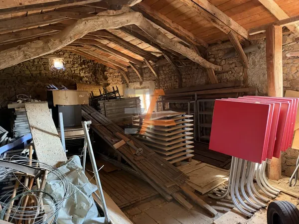 FERME À RÉNOVER CHASPINHAC
