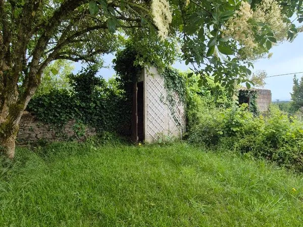 Maison avec grange et jardin