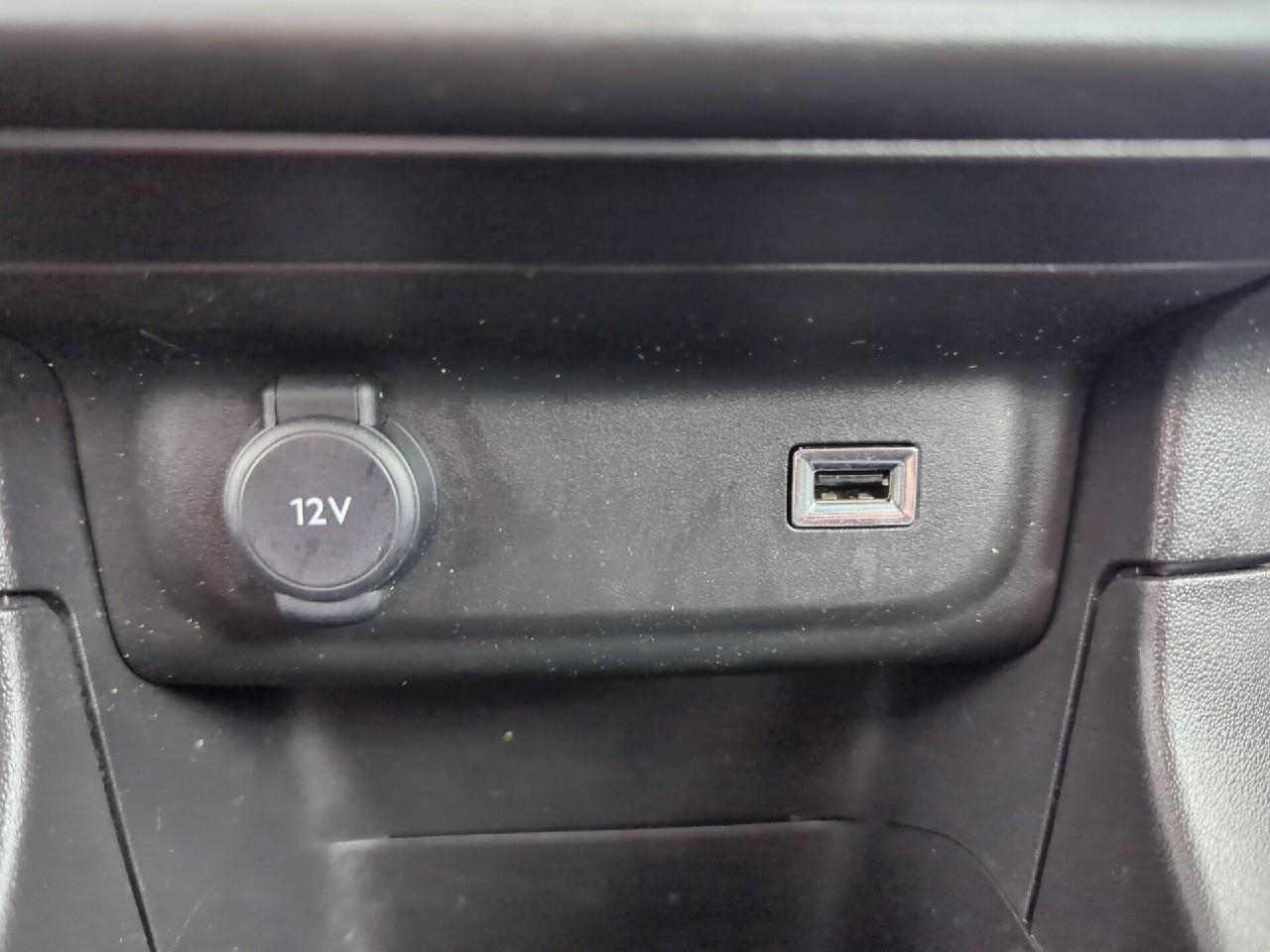Citroën C3 bluehdi 100 bvm6 you — photo 30