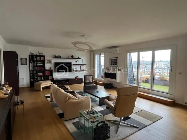 Appartement 6 pièces 180 m²
