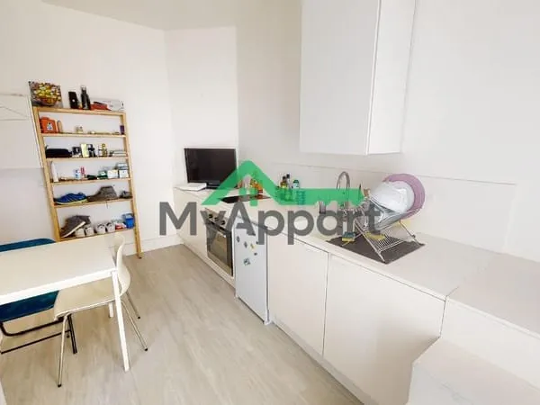 Studio 1 pièce 18 m²
