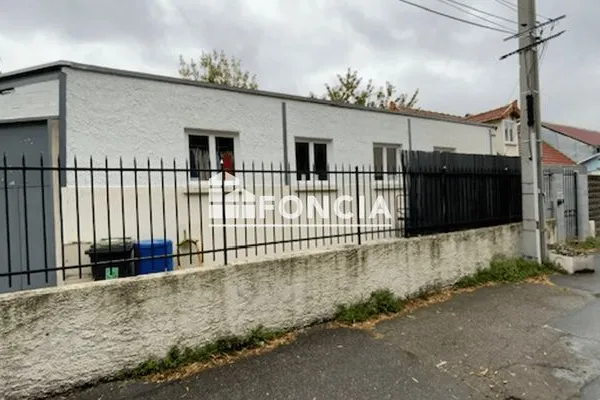 Local 140 m²