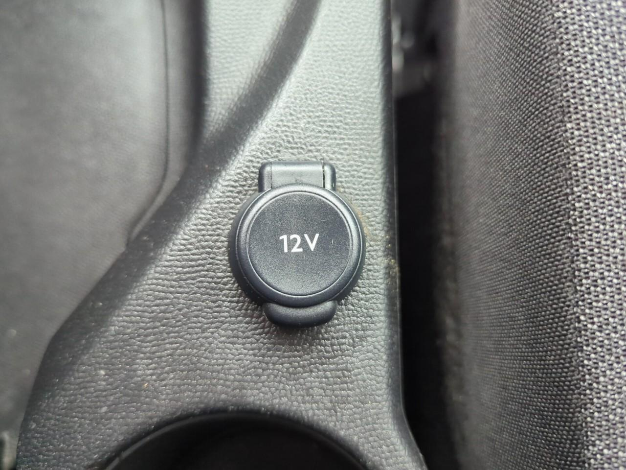 Peugeot 2008 puretech 100 s&s bvm6 active pack — photo 31