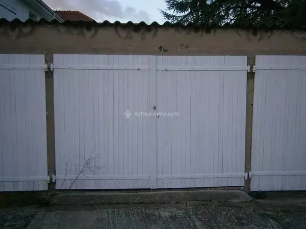 CARMAUX, Garage