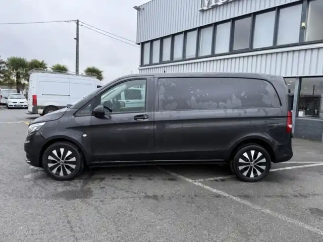 Mercedes Vito 114 cdi fourgon compact — photo 4