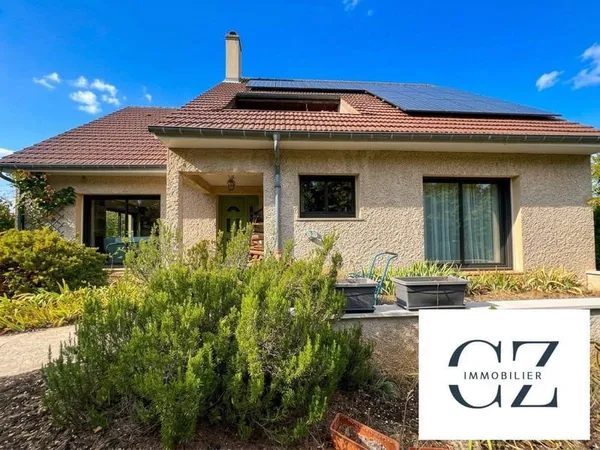 Villa 8 pièces 218 m²