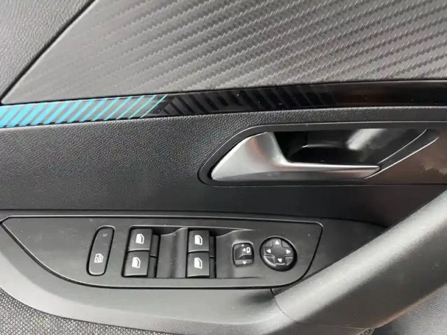 Peugeot 2008 puretech 100 s&amp;s bvm6 — photo 96