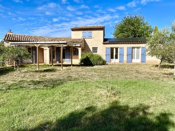 Vente villa d'environ 146m2 sur 1046m2 de terrain