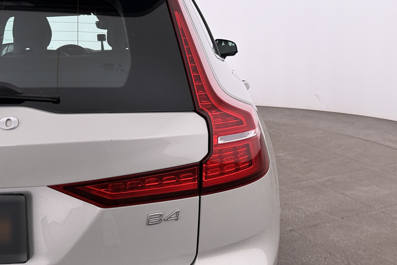 Volvo V60 — photo 10
