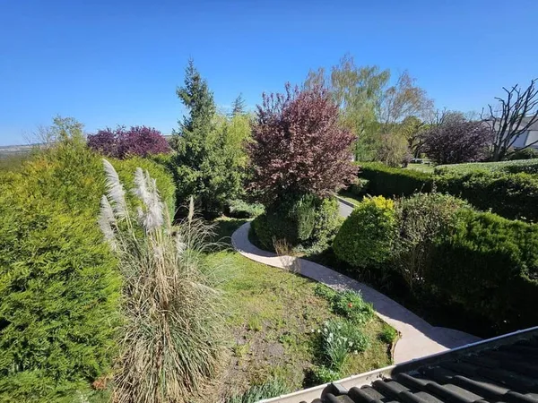 Maison 7 pièces 140 m²