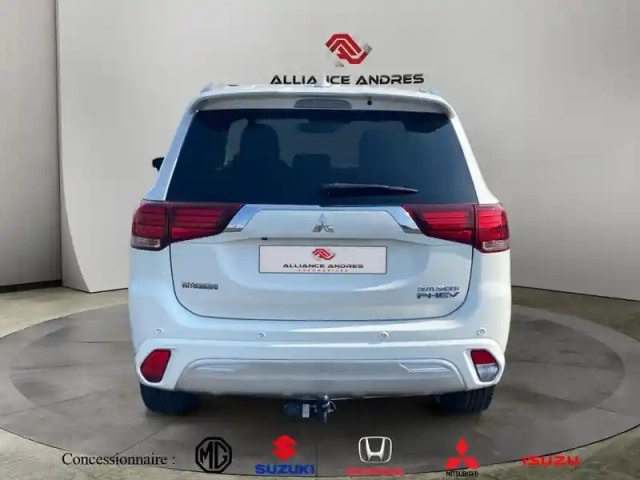 Mitsubishi Outlander phev twin motor intense 4wd — photo 4