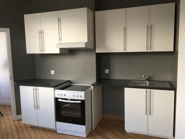 Loue maison 89m² lumineuse en parquet dans le centre de Briouze