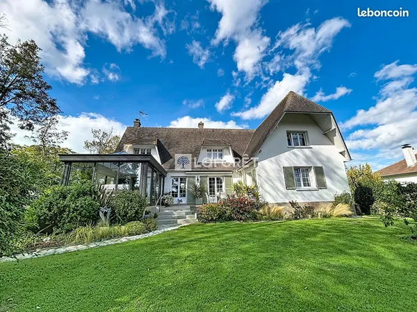 Maison 7 pièces 195 m²