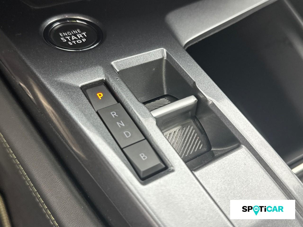 Peugeot 308 sw phev 225ch gt e-eat8 — photo 14